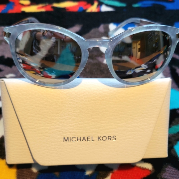 Michael Kors Adrianna Grey Mirrored Sunnies w case